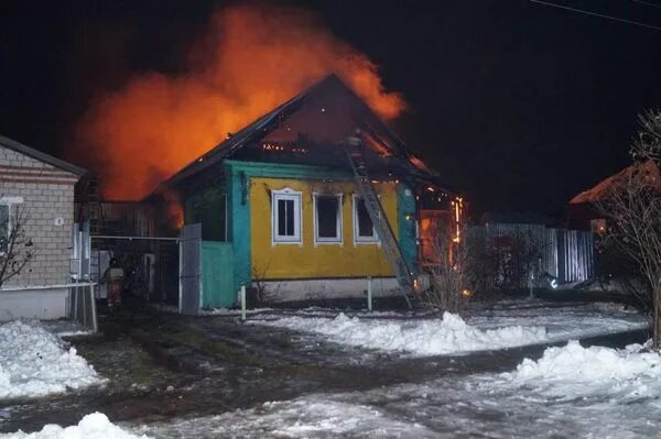 Огни можга. Пожар в можге. пч 22 можга. в можге сгорел дом. мчс можга.