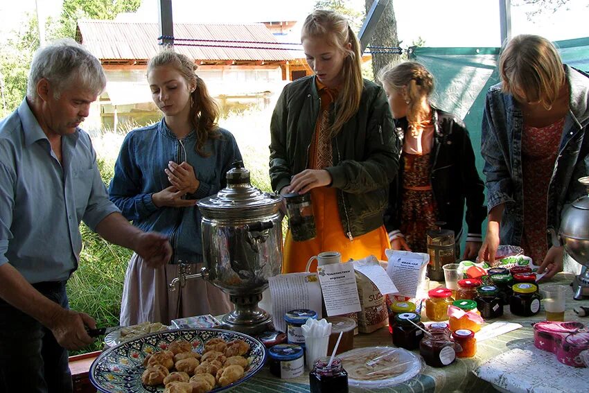 Фестиваль чая картинки. Фестиваль чая и кофе. Фестиваль чая. Фестиваль чайные традиции тюмень. Чайный фестиваль.