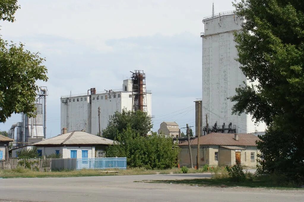 Михайловка пенза. Михайловский мельзавод волгоградская. элеватор михайловка волгоградской области. элеватор фролово волгоградская область. город михайловка волгоградская область.