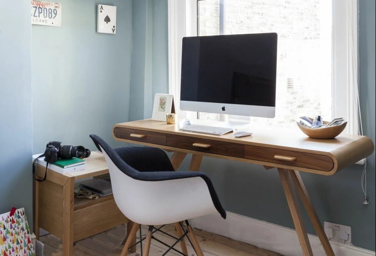 Boarding desk. Office desk. study desk. productive workspace. micke desk, oak effect живые фото.