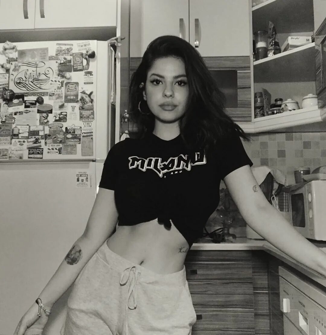 You know перевод. Перевод текста do you know. Перевод текста cats. How do you do песня слова. I know what you want текст.