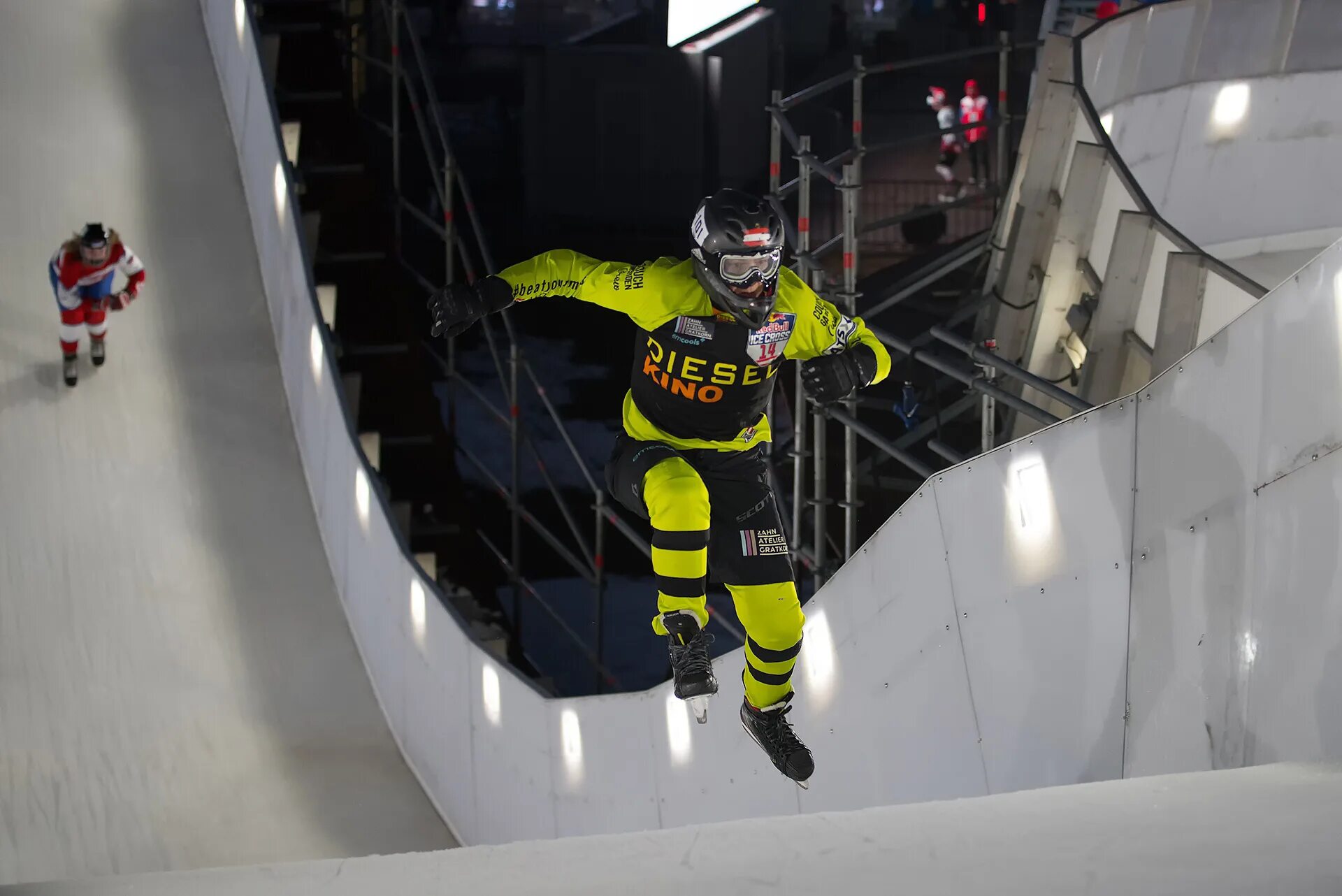 Спуск 2024 года. Спуск 2024 года. Ленинградское шоссе молжаниновский район. Спуск 2024 года. Скоростной спуск в парке патриот.