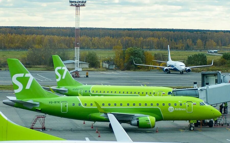 S7. Зелёный самолёт s7. Самолёты авиакомпании s7 Airlines. S7 Ульяновск. Билеты на эссевен авиабилеты