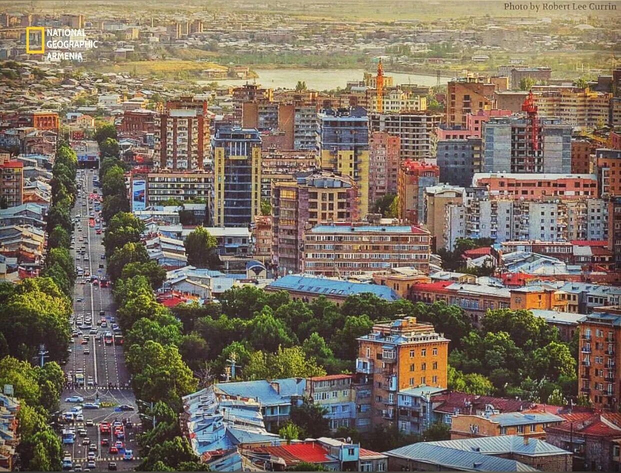 City armenia. Гора арарат вид с еревана. Столица армении ереван. Ереван вид на арарат. Ереван гора арарат.