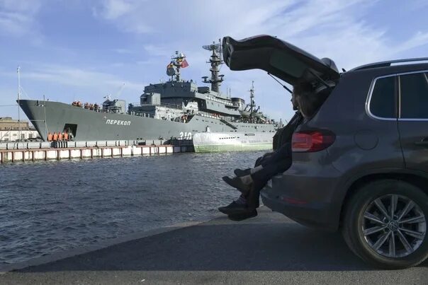 Кронштадт 9 мая 2025 программа. Перекоп корабль в кронштадте. 9 мая в санкт-петербурге корабли. парад кораблей 9 мая в санкт-петербурге. парад кораблей в санкт-петербурге 2025 9 мая.