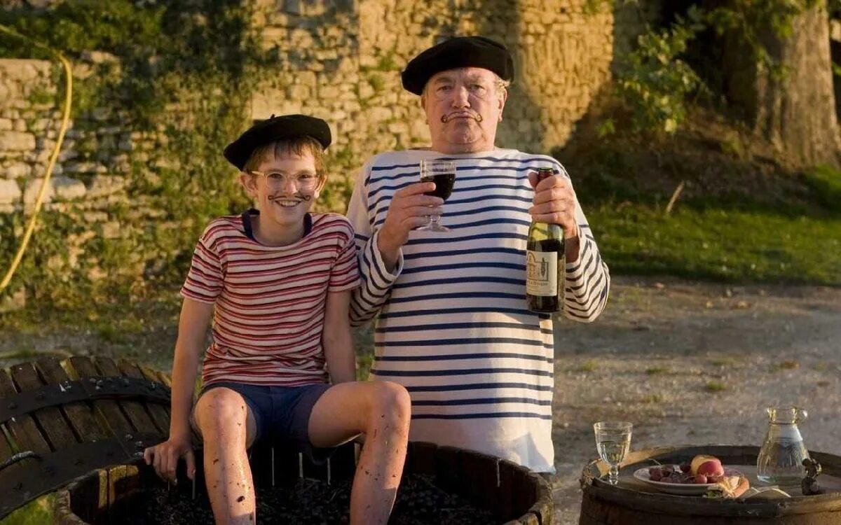 Кадры из лета. Хороший год фильм. Хороший год / a good year (2006). Good year фильм 2006. Фредди Хаймор хороший год.