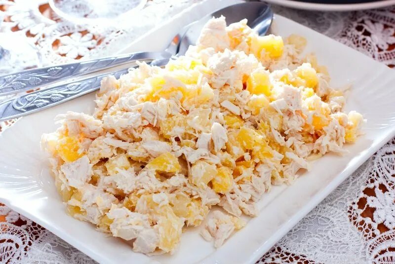 Ананас грудка яйцо сыр. Салат нежность с курицей и ананасами. салат нежность с курицей и ана. салат нежный с ананасом и курицей. салат &quot;нежныйс ананасом.