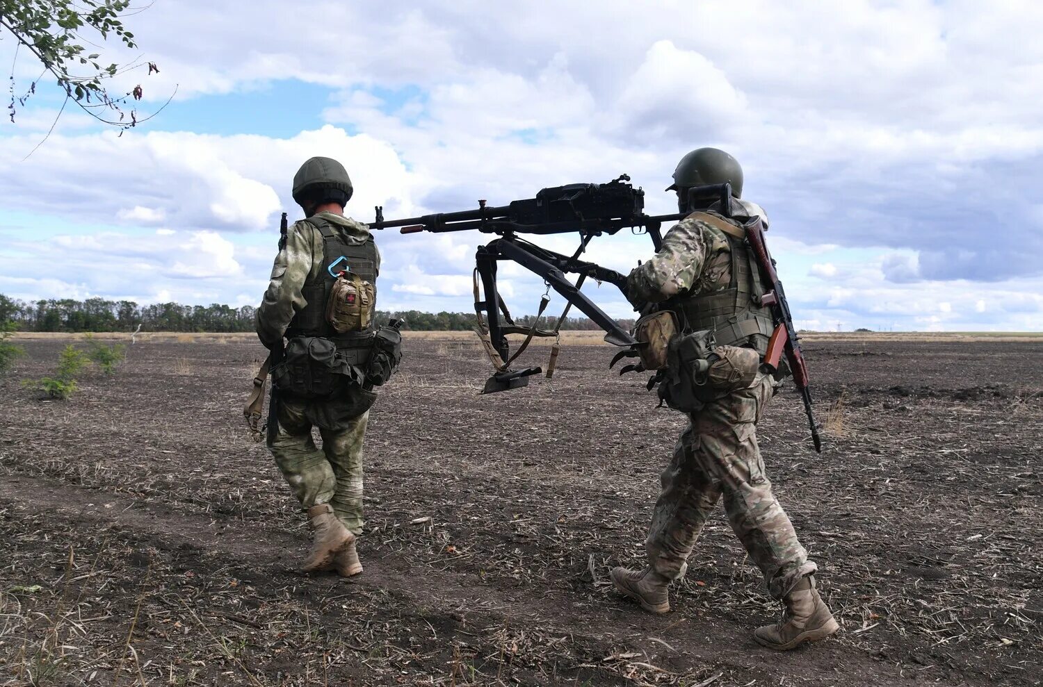 Чвк вагнер новости украина сегодня. Штурмовик ЧВК Вагнер. Бойцы ЧВК Вагнера на Украине. ЧВК Вагнер Бахмут. ЧВК Вагнер на Украине 2022.