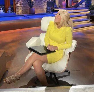 lori greiner upskirt.