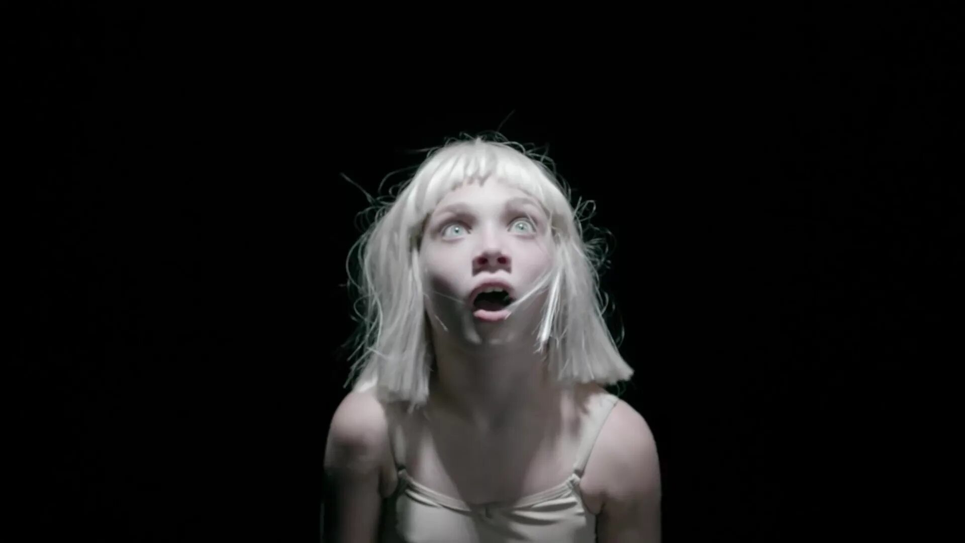 Edward maya vika jigulina фото. мэдди зиглер в клипах sia. мэдди зиглер sia. Sia певица chandelier. мэдди зиглер chandelier.