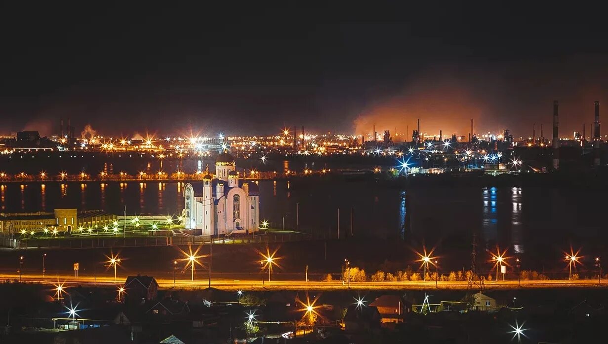 Магнитогорск уральский город. Магнитогорск центр города. Ночной Магнитогорск. Город Магнитогорск Челябинская область. Урал город Магнитогорск.