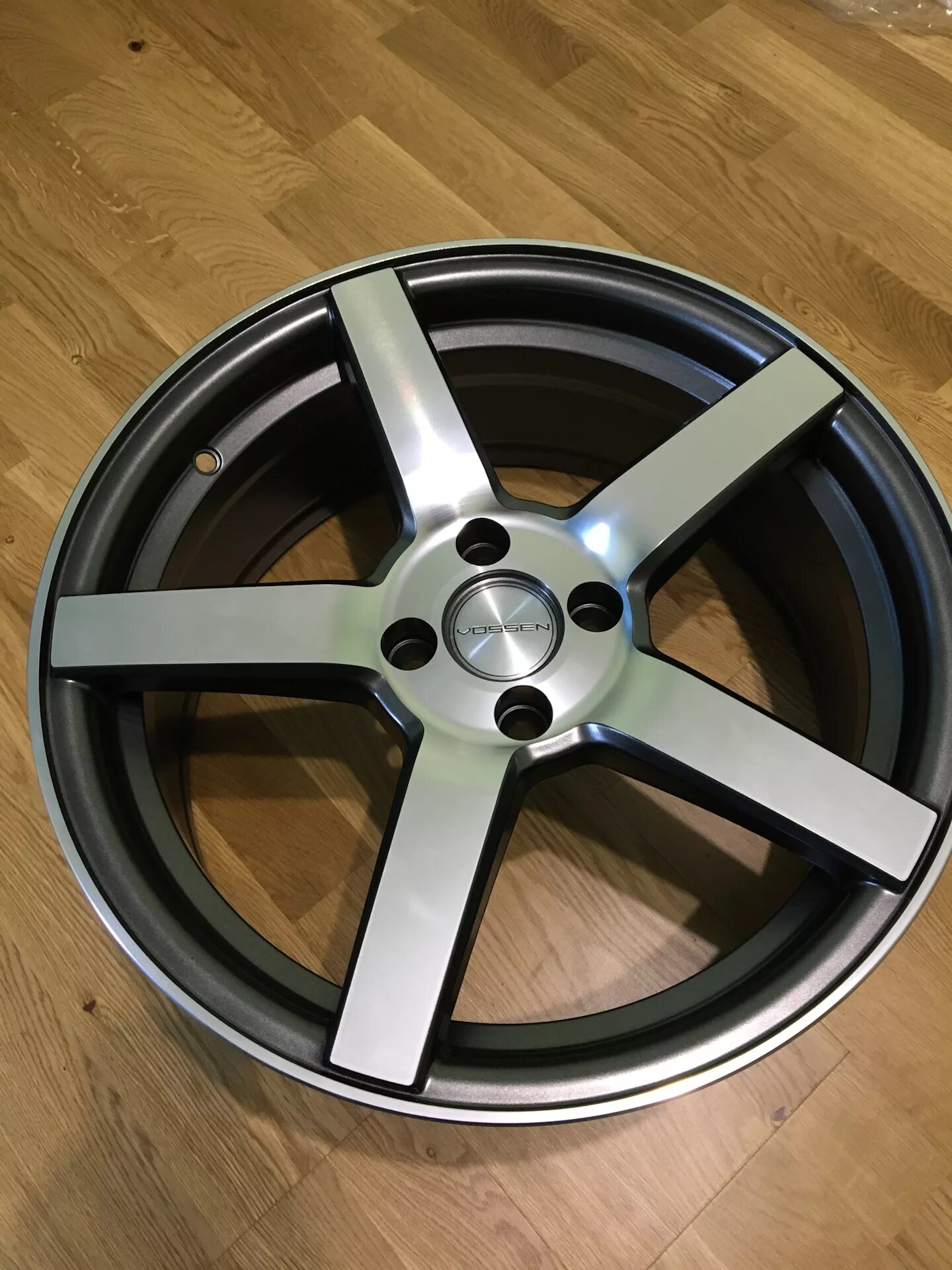 Диски vossen cv3. Vossen cv3 r17. диски vossen cv3 r17. vossen cv3 r17 7,5j et42. vossen диски r17 cv3 niva.
