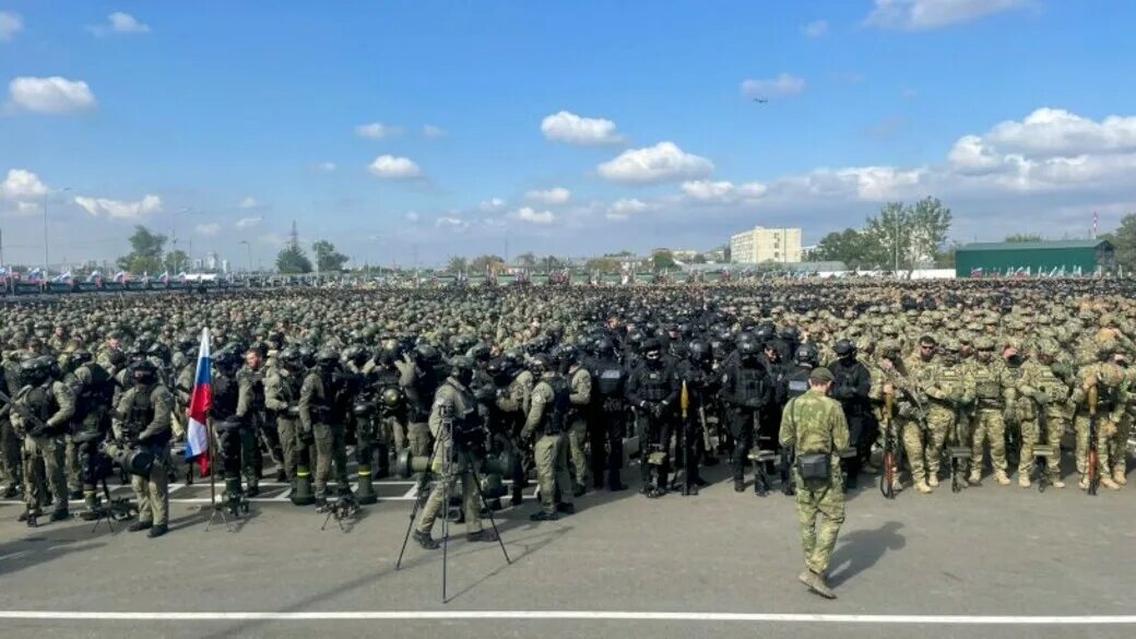 Поселок Ханкала Чеченской Республики. Чеченцы военные. Военная база в Чечне. Грозный 2022 армия.