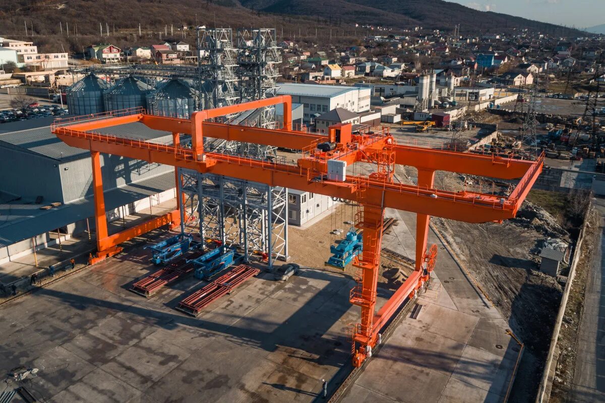 козловой кран завод. козловой кран 12. кран козловой кзу 3413. козловой кран завод. Velkran кк10.