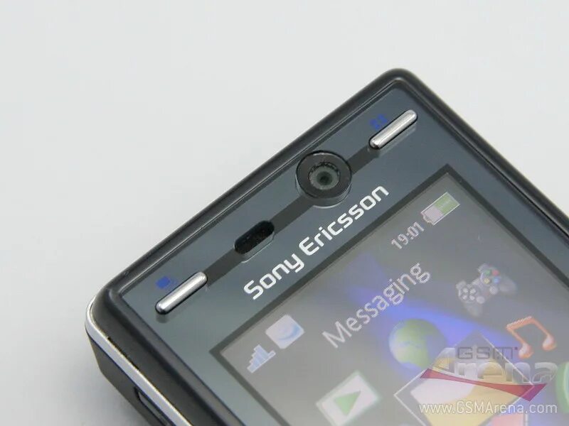 Сони Эриксон Джеймса Бонда. Sony Ericsson как у Джеймса Бонда.