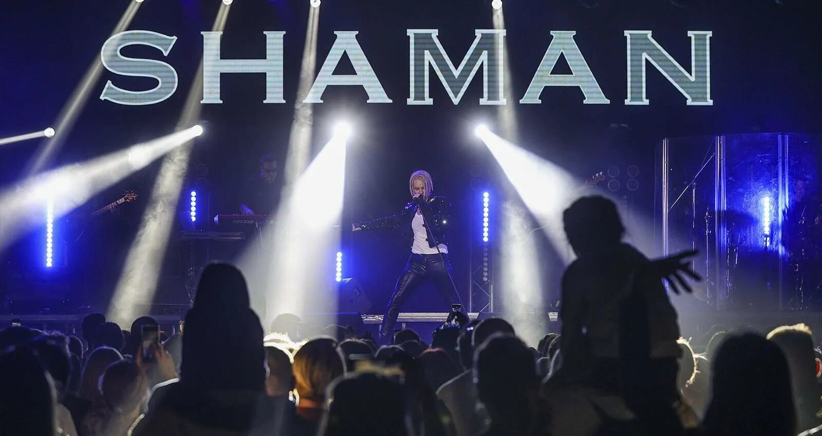 Стань звездой. Песня встанем со звездами. Стань нашей звездой. Золотая коллекция лариса мондрус. Священная война ноты для скрипки.