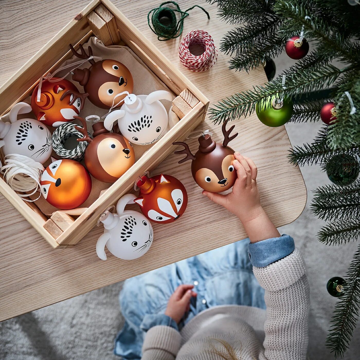 Ikea vinter. Елочные игрушки икеа 2025. ikea winter 2025. винтер 2025 икеа. winter 2025 икеа игрушки елочные.
