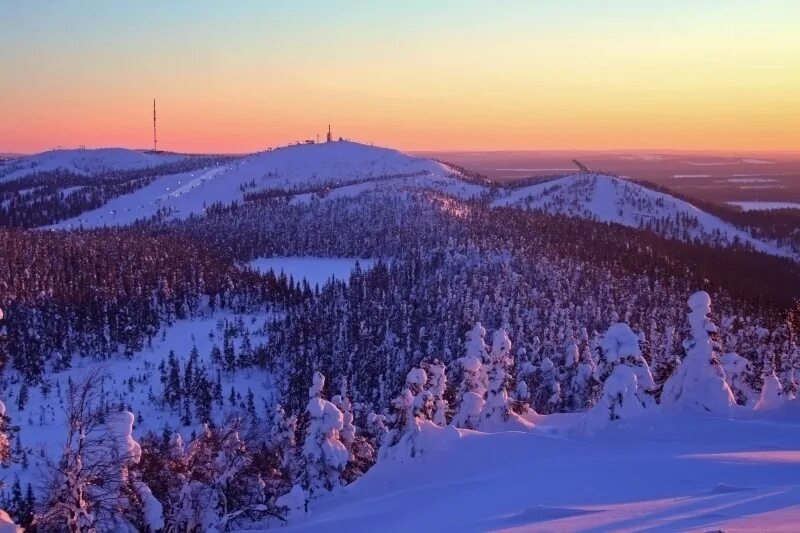 Склоны руки. Курорт апукка финляндия. Рукка финляндия горнолыжный курорт. Склоны руки. Курорт рукка финляндия.