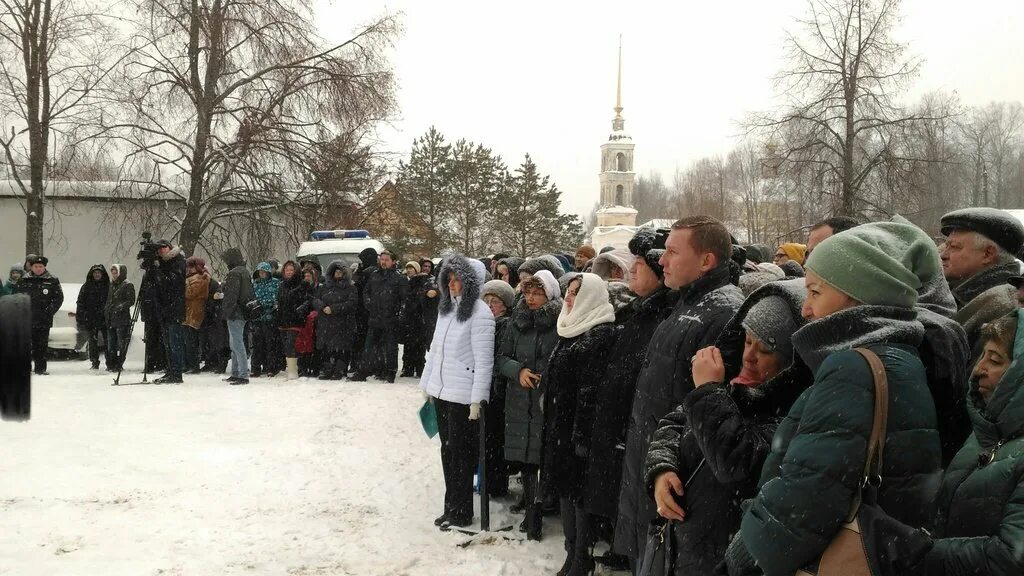 Спас угле