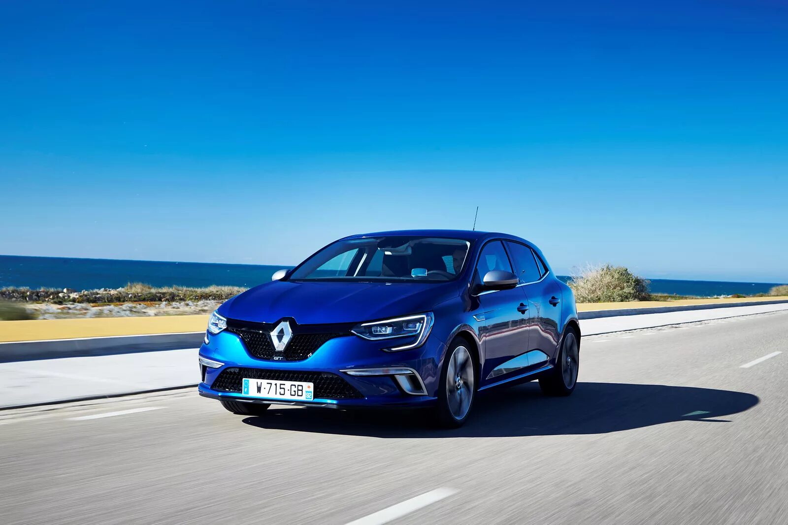 Робот меган 4. Renault megane 4. renault megane 2015 gt. рено меган 4 новый. рено меган 4 хэтчбек.