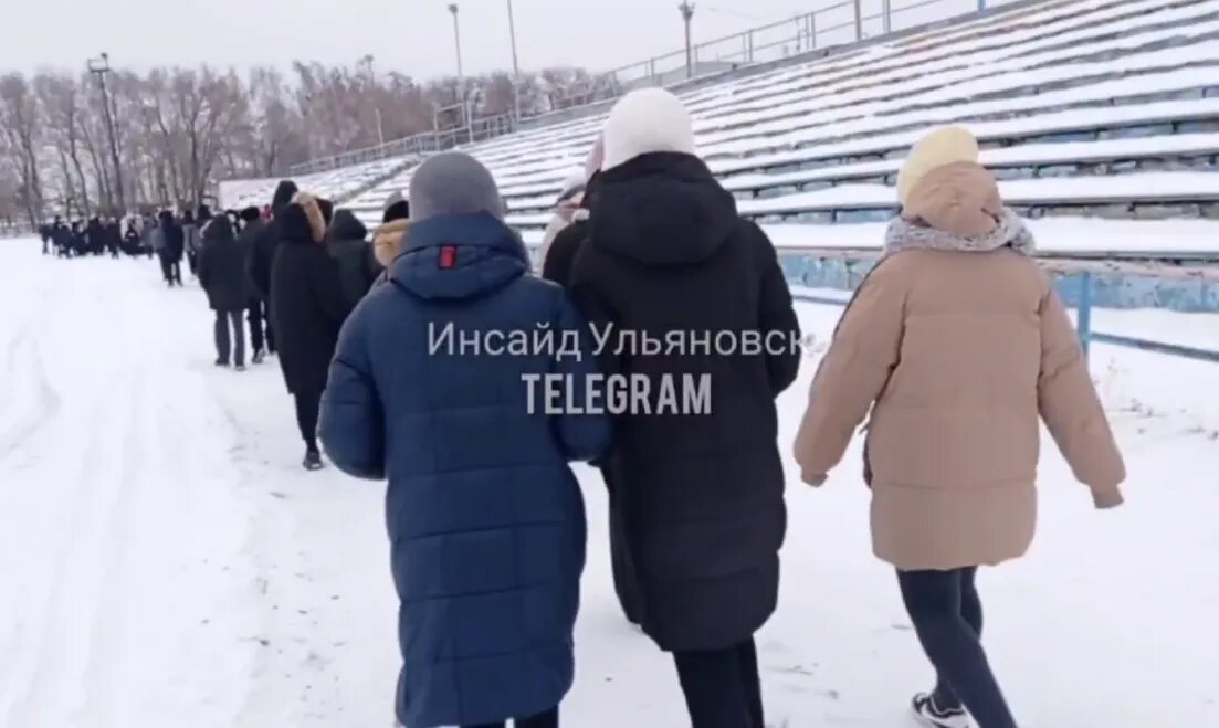 Отменят школы в ульяновске 16 января. Эвакуировали школы в новоульяновске 25 января. эвакуация в школе. заминировали школу в новоульяновске. эвакуировали 2 школы 25.01.2025 в г. новоульяновске.