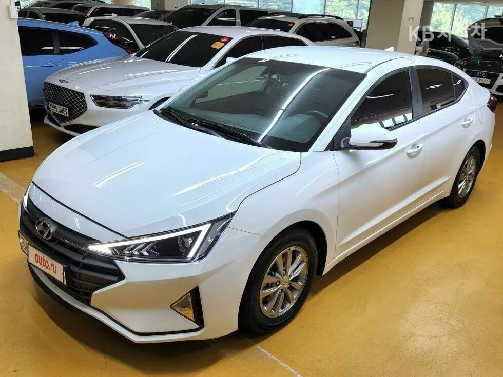 Hyundai avante 2019. Hyundai avante 2019. Аванта 2019 год. Хендай аванте 2019 фото. Hyundai solaris 2.