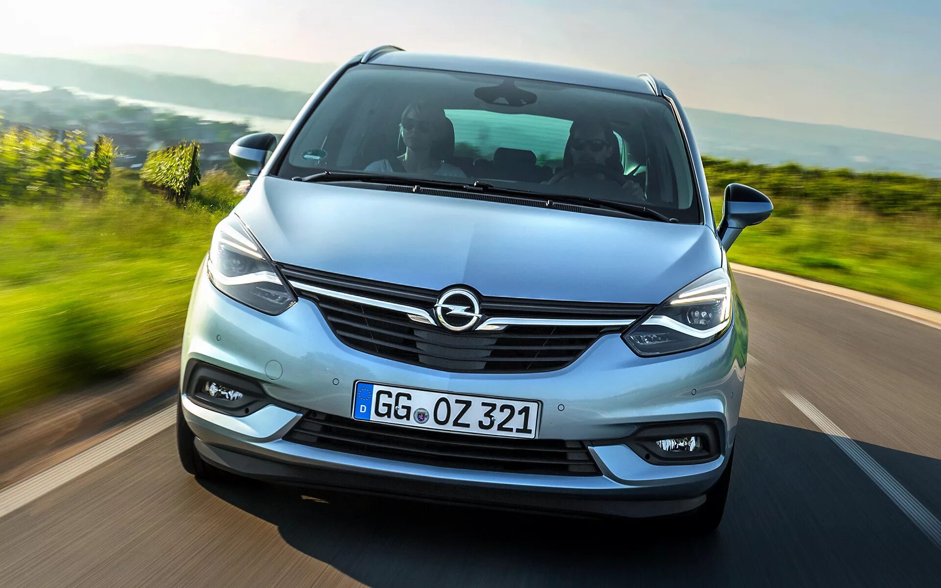 Opel дизельный. Opel Zafira 2016. Опель Зафира 2016г. Опель Зафира новая. Опель Зафира 2016 дизель.