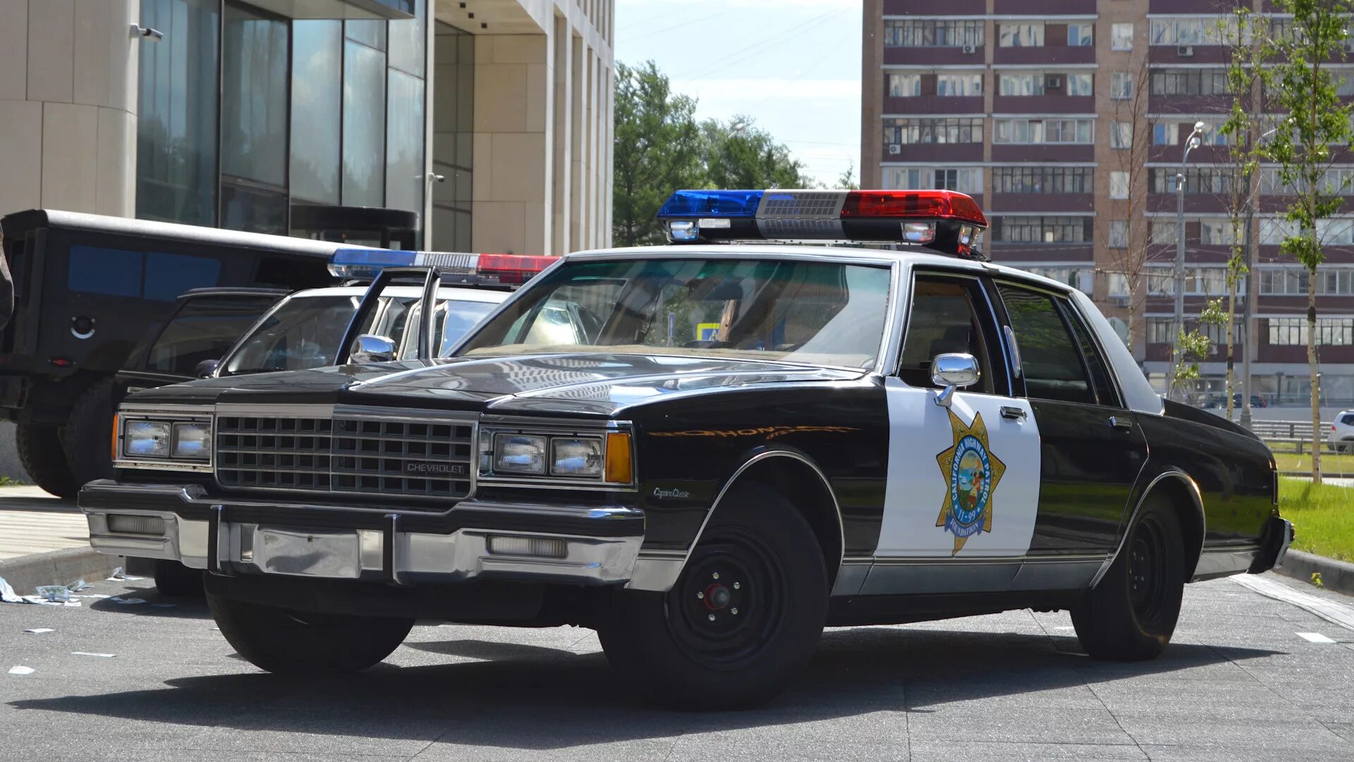 Полицейская машина 7 букв. Chevrolet Caprice 1987 LAPD. Chevrolet Caprice 1987 Police. Chevrolet Caprice 1985 Police. Chevrolet Caprice 1980 Police.