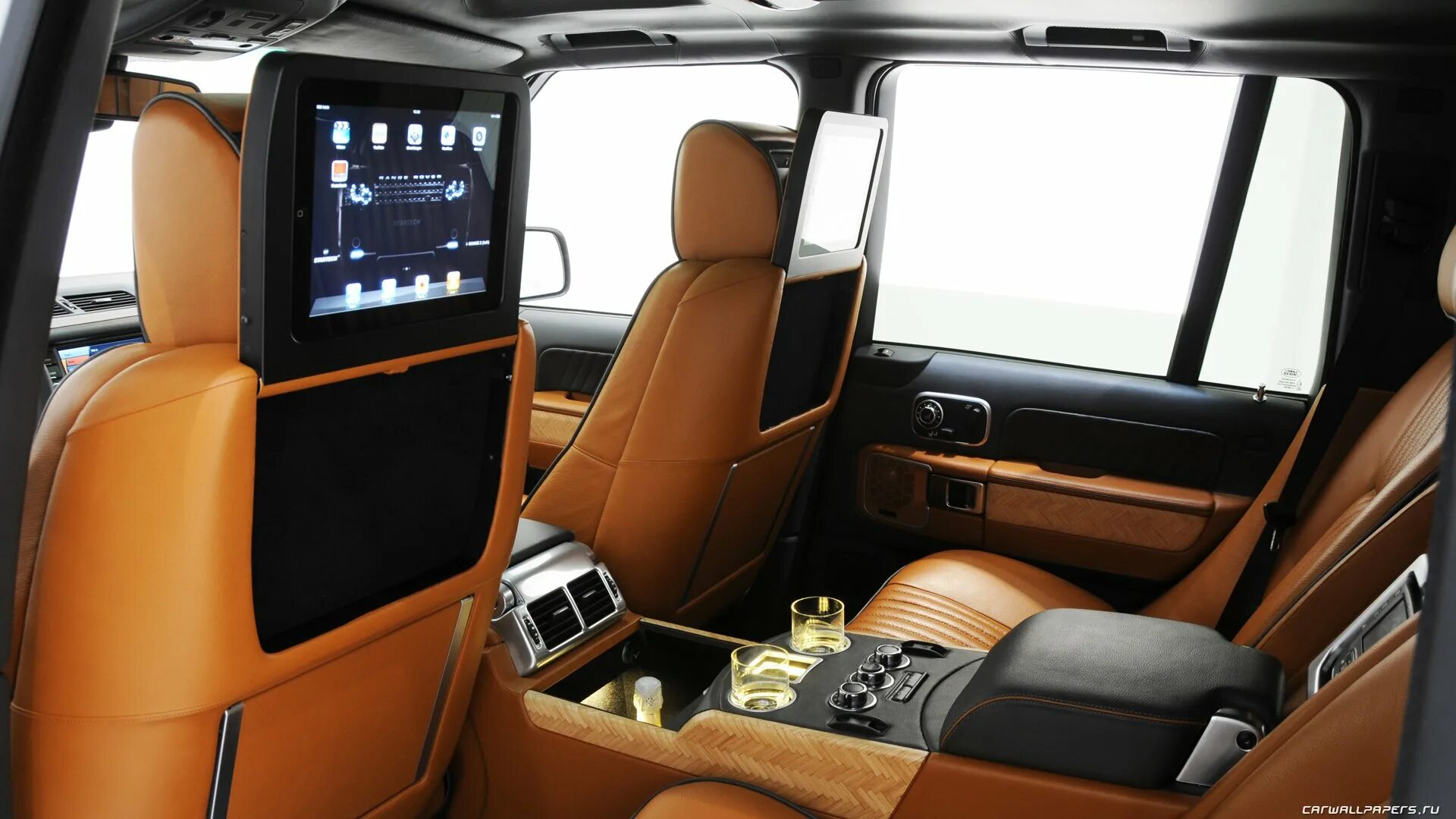 Рендж ровер внутри. Range rover l322 салон. рендж ровер 2011 салон. range rover supercharged салон. ленд ровер рендж ровер 2011 салон.