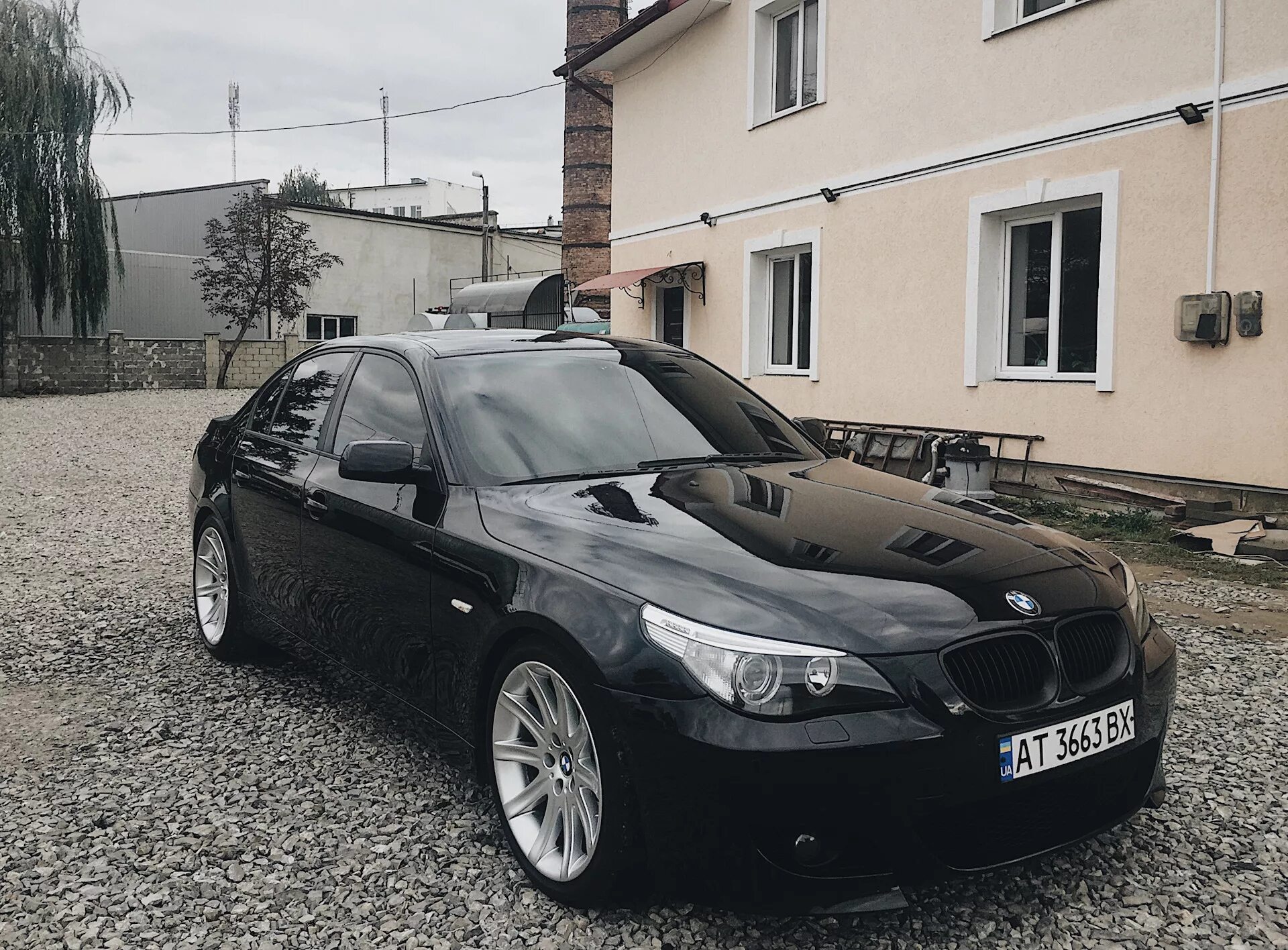 Дром е60. Bmw 5 e60. бмв 5 е60. бмв е60 тонированная.