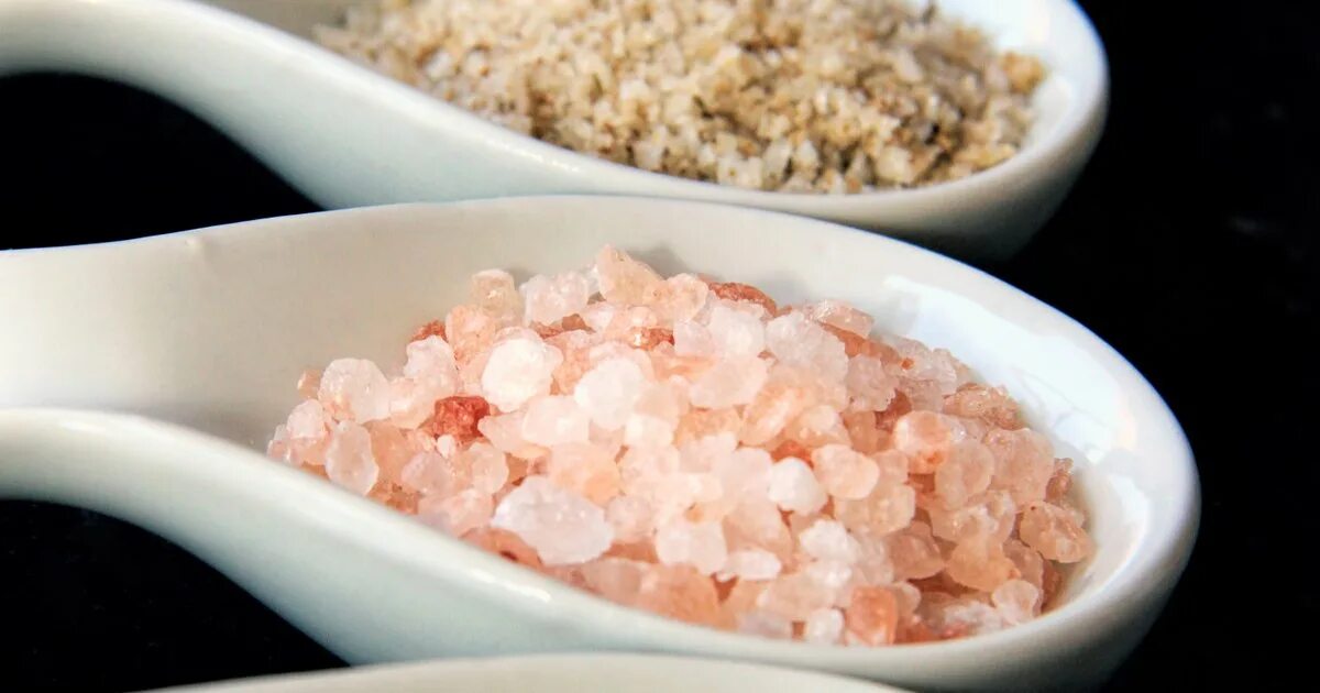 Можно есть морскую соль. Морская соль. неочищенная соль. морская соль неочищенная в аптеке. соли 2025.