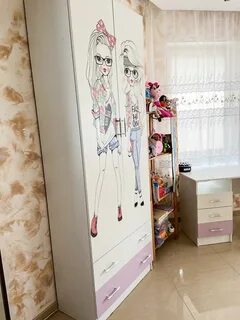 Узкий шкаф в детскую