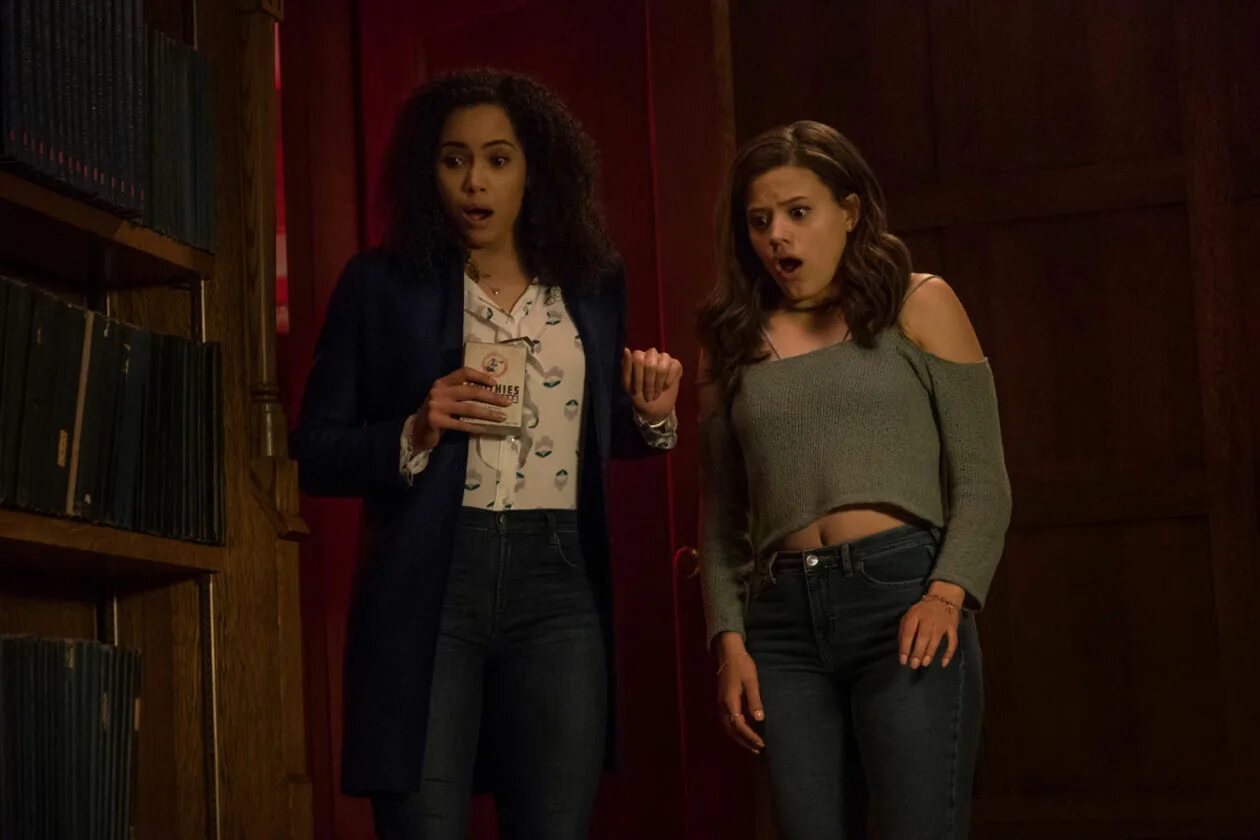 Зачарованные (2-я часть вновь зачарованные). Зачарованные 1998 кадры. Charmed 1. Charmed 1. Charmed 1.