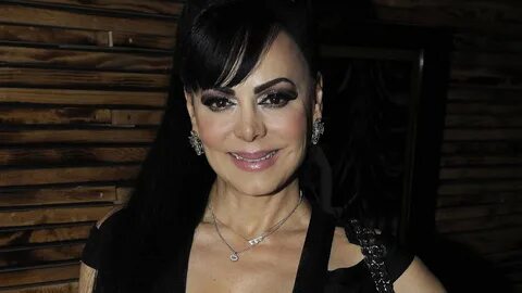 Maribel Guardia celebró su décimo aniversario de bodas con Marco Chacón.