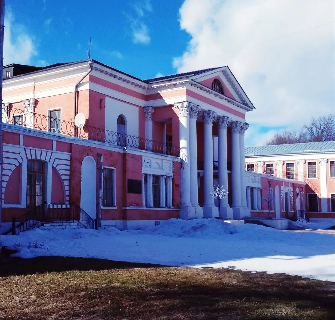 Волоколамск усадьба Гончаровых. Ярополец (усадьба Загряжских). Ярополец усадьба Гончаровых парк. Имение Гончарова подмосковное. Ярополец гончарова