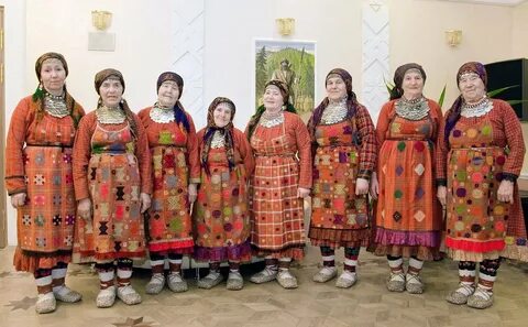 Удмуртский национальный костюм женский