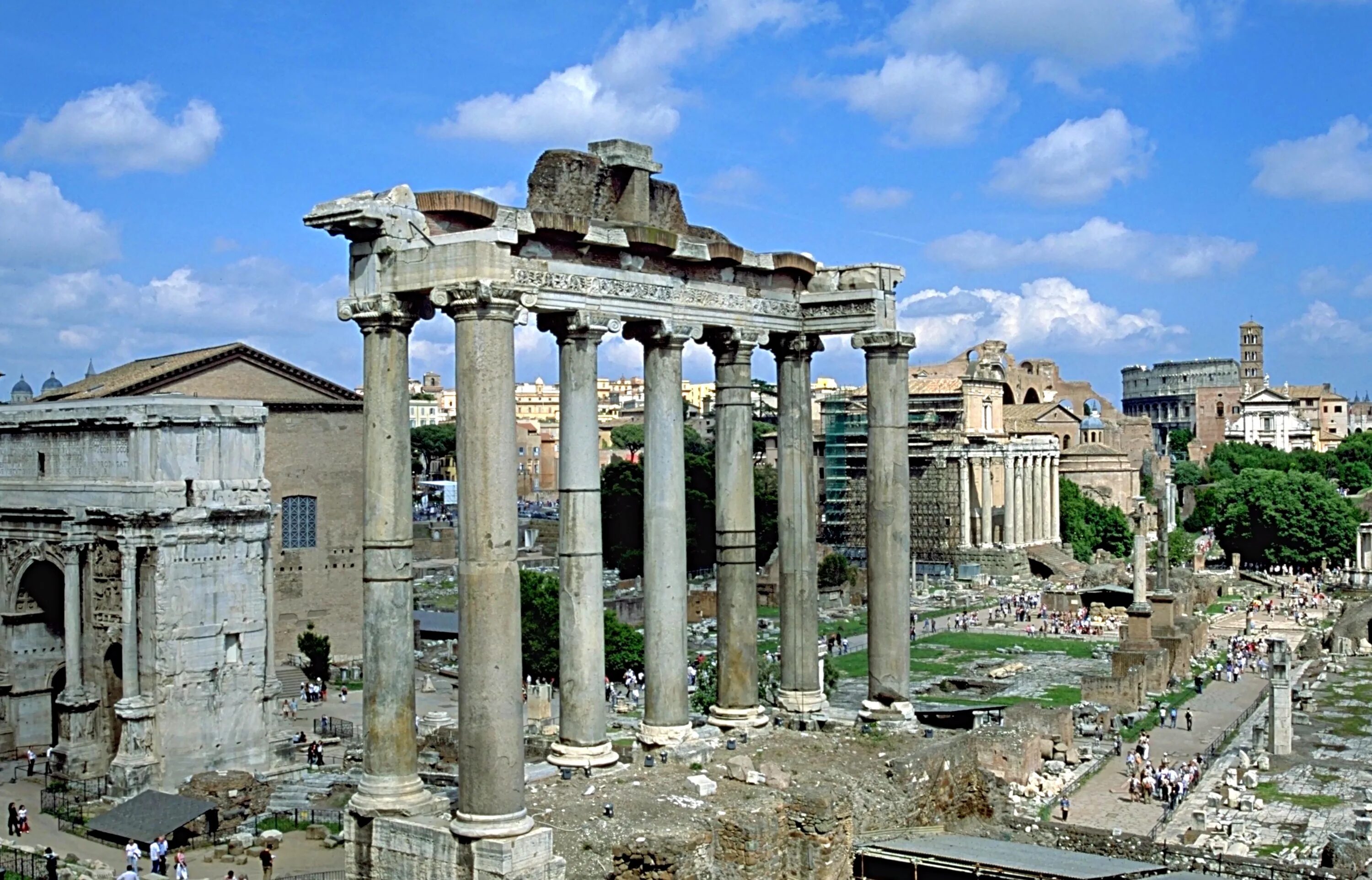 Древний рим это страна. Капитолийский храм древний Рим. Храм Веспасиана. Римский Романум. Капитолийский храм храм Юпитера.
