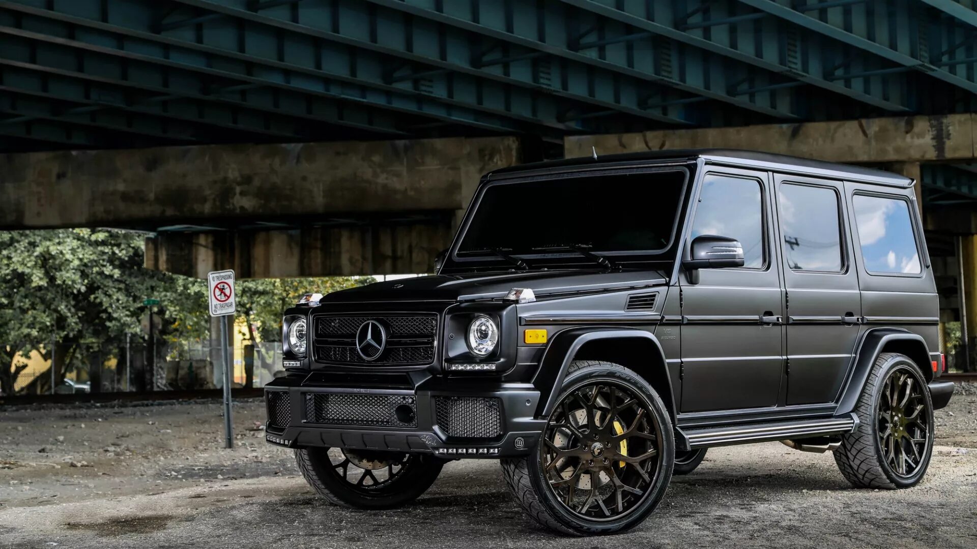 Фотография гелика. Mercedes Benz g63 Brabus. Mercedes Benz g63 AMG. Мерседес Гелендваген 63. Мерседес Бенц АМГ g63.