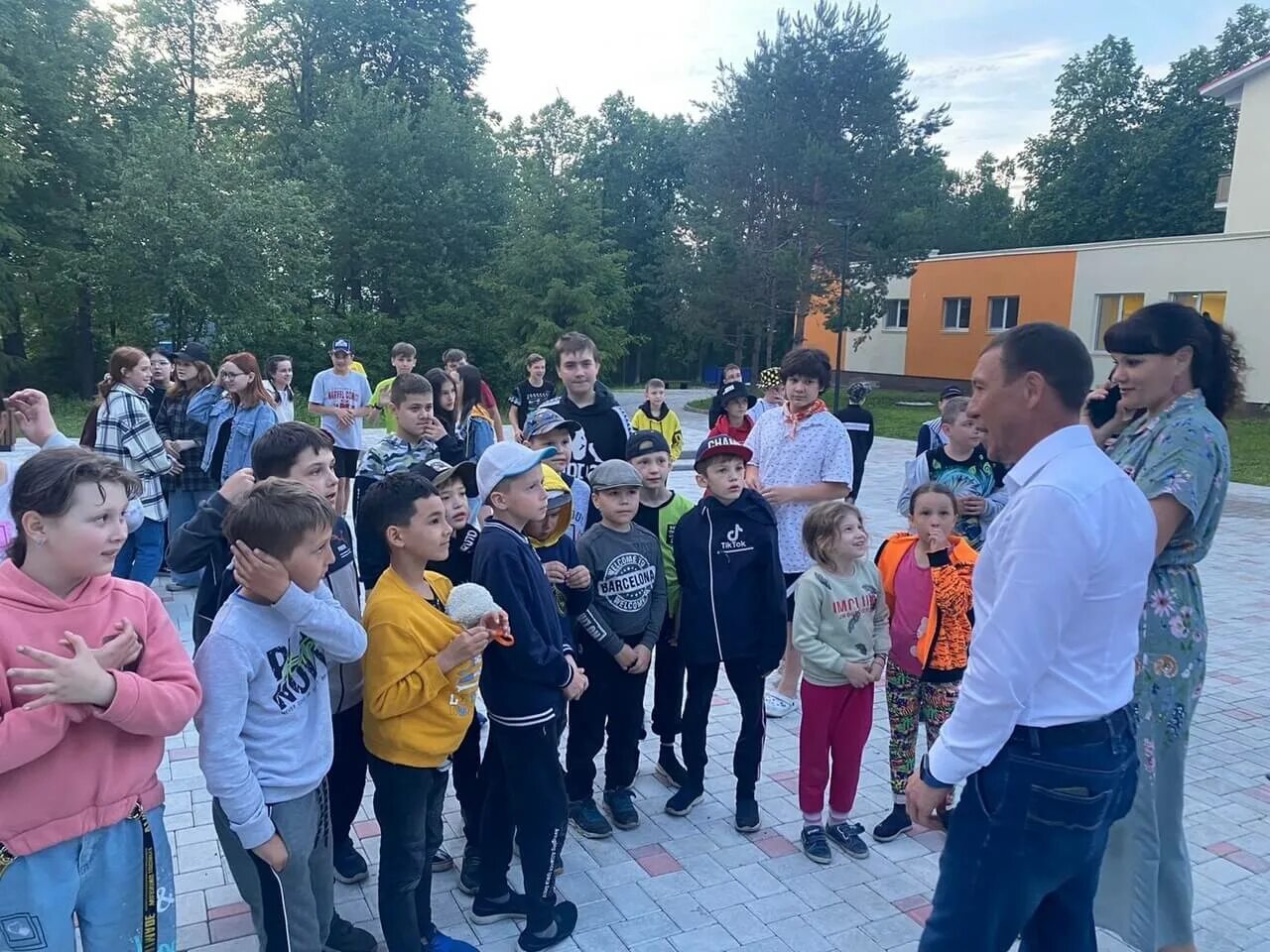 Лагерь кама артек нижнекамск. Камский артек фото. Камский артек нижнекамск. Корпус артека камского. Лагерь артек нижнекамск.