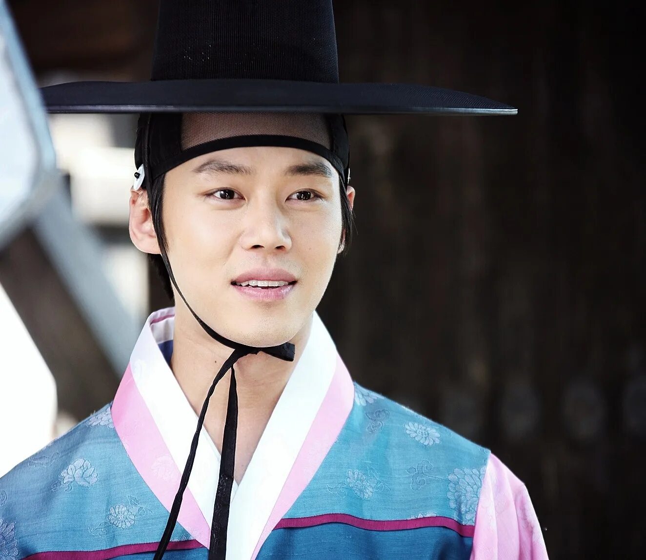 То джи хан дорамы в главной роли. Lee suji. Ли су су. Ли джи пи. Он джу-ван.