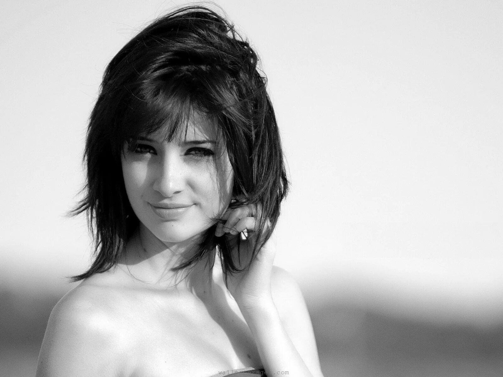 Лицо девушки. Шатенки фото. Девушка брюнетка. 600 женщин. 600 женщин.