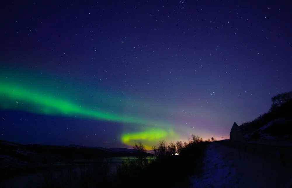 Киркенес Северное сияние. Aurora Borealis Norway. Полярное сияние в Норвегии. Северное сияние Киркенес фото. Сполохи что это