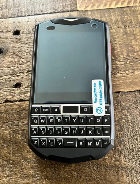 Unihertz titan slim. Unihertz titan pocket edition. qwerty смартфон 2025. смартфон покет. unihertz titan slim русская раскладка.