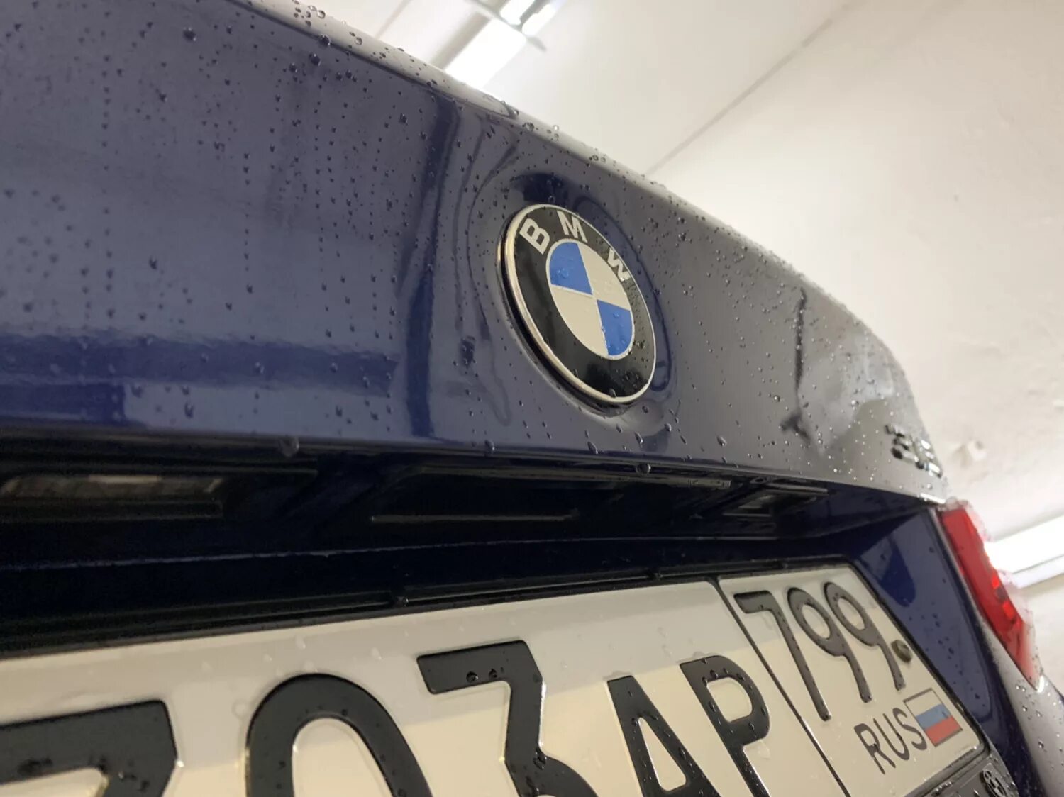 Камера bmw f30. Камера bmw f30. Микрофон громкой связи bmw f30. Bmw f30 nbt evo. Оригинальная камера 360 bmw f30.