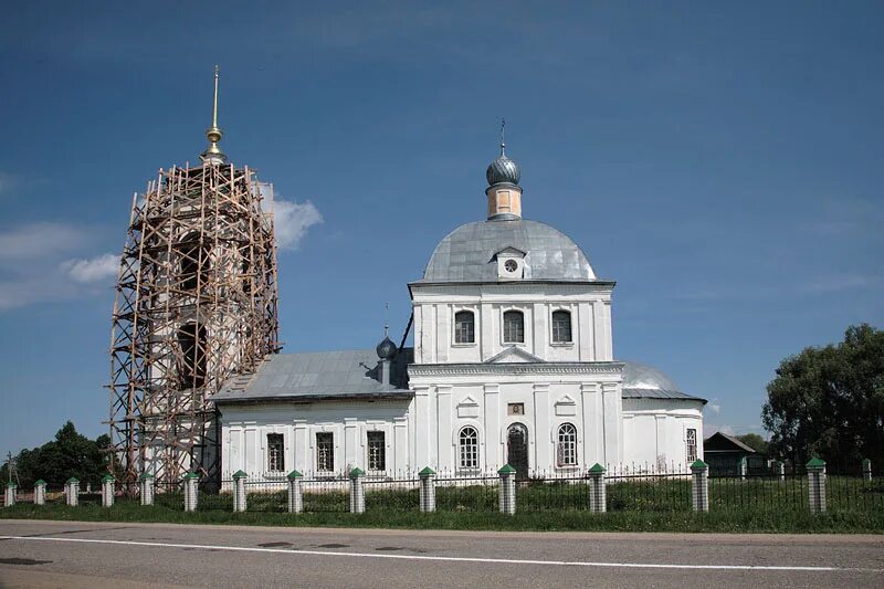 Купанское переславский район. Церковь Преображения Господня в Купанском. Церковь с. Купанское Переславский район. С. Батурино - Церковь Спаса Преображения. Усолье Купанское Преображенская Церковь.