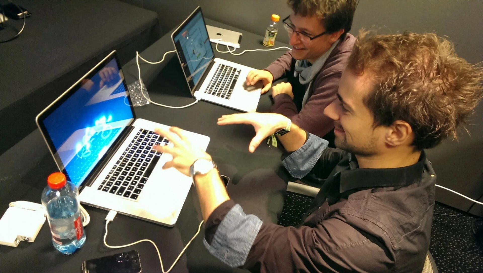 что нужно для айтишника. что нужно для айтишника. It специалист. программист за компьютером. It программист.