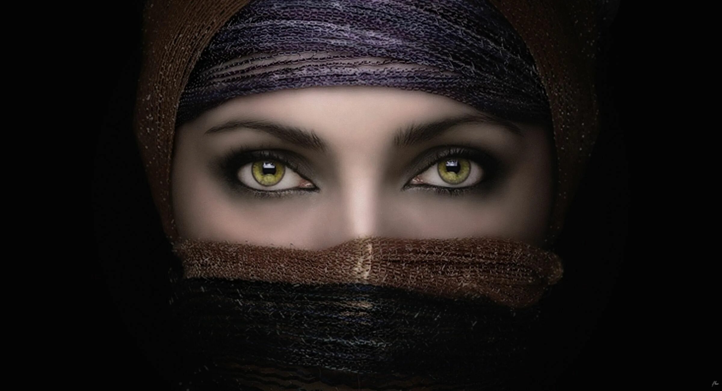 Арабские девушки. Dark arabic. Восточная женщина с голубыми глазами. Женские глаза. Дарк арабик басс.