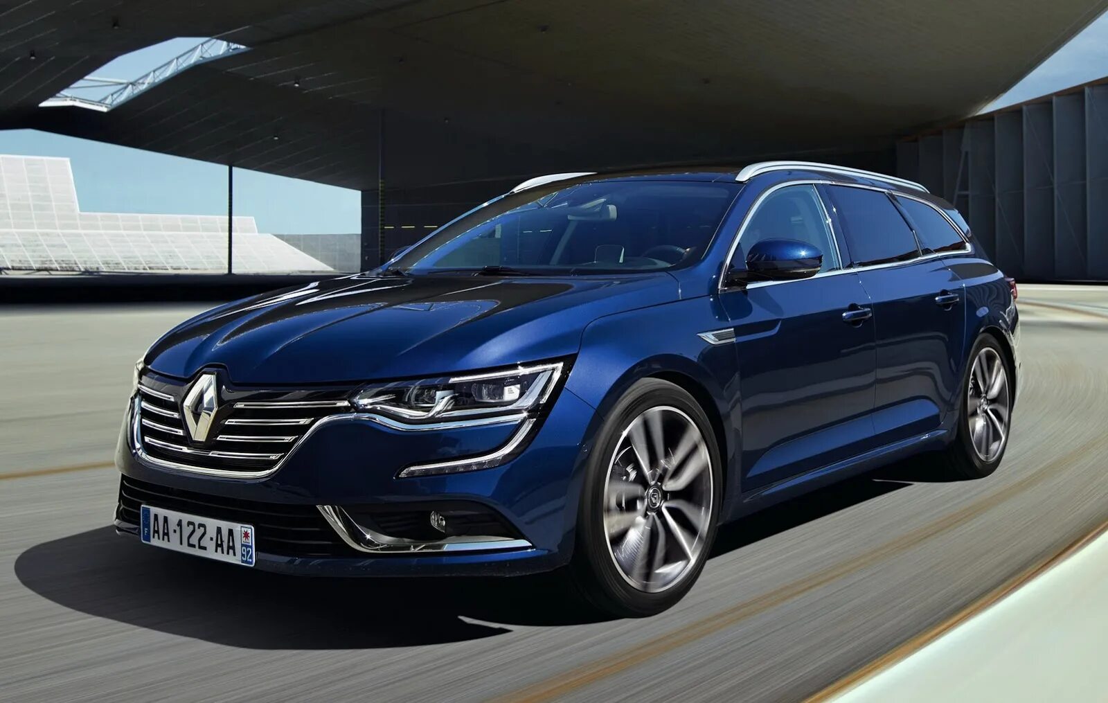 Рено талисман 2015. Renault Talisman Initiale. Renault Talisman универсал. Renault Talisman Sport Tourer. Рено универсал 2019