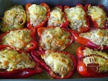 Перец фаршированный с мясом запечь в духовке