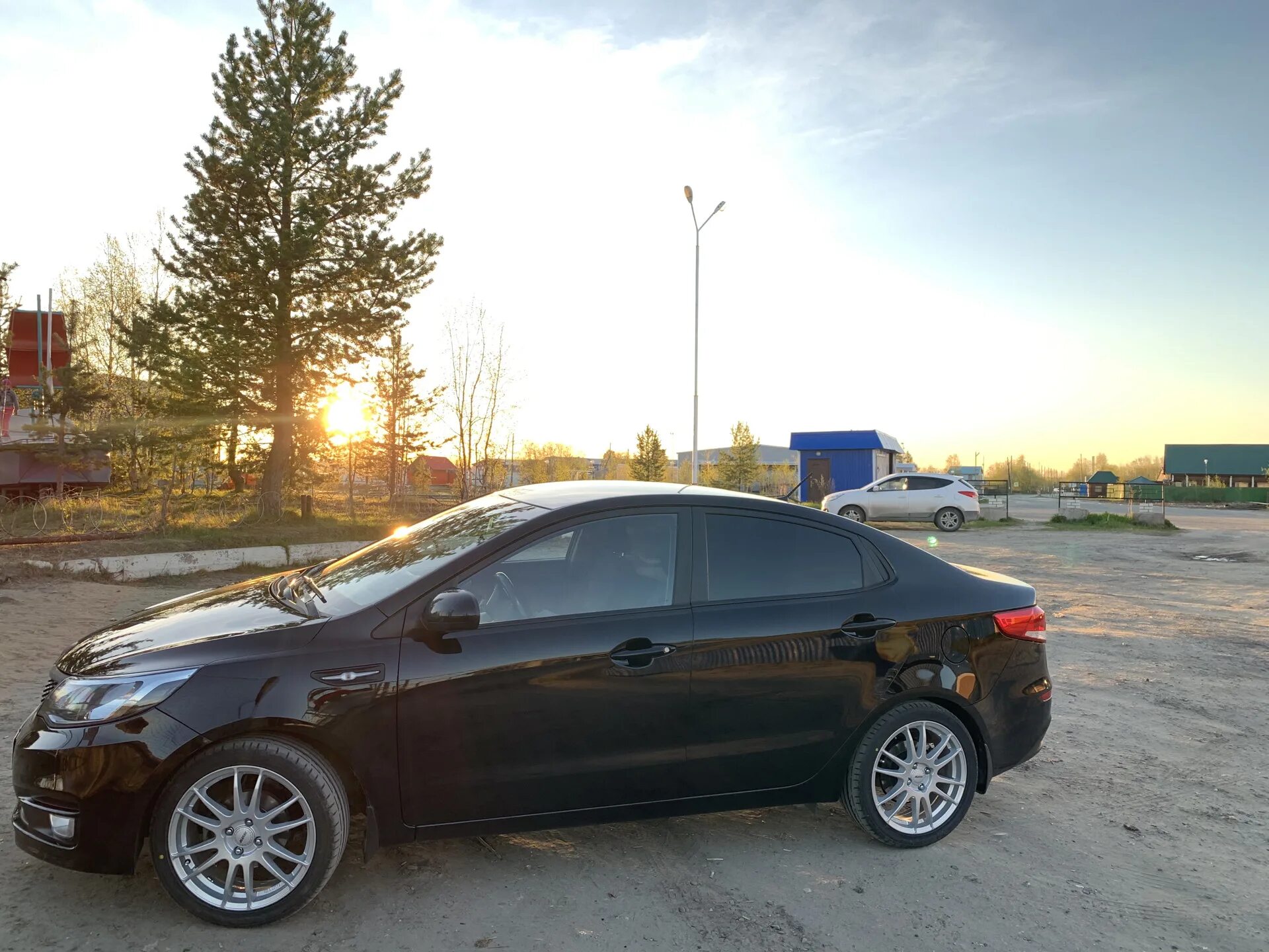 Kia Rio r16. Kia Rio 3 диски r16. Киа Рио 195/55 r16. Kia Rio r17. Киа рио 3 r16